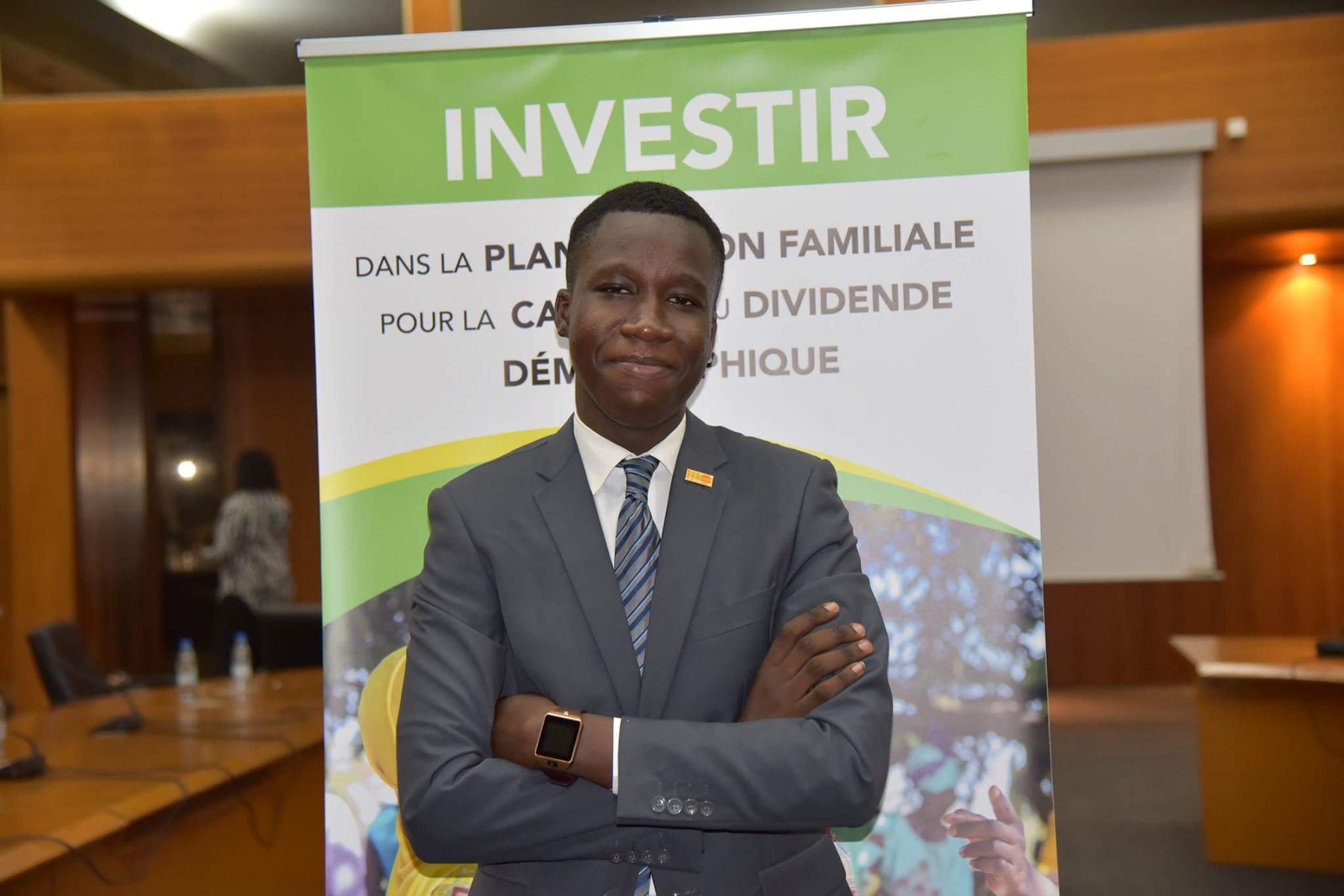 Chronique de Babacar J Diop CEO ALFI – Message aux africains et une réponse à Emanuel Macron.